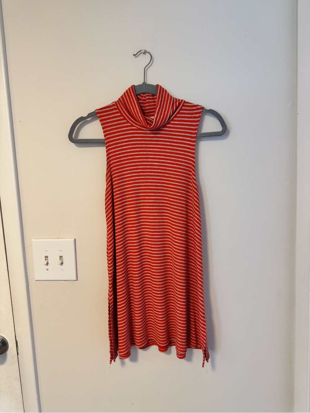 High-neck, sleeveless top